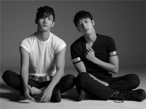 동방신기, 일본 새 싱글 'Superstar' 오리콘 차트 2위