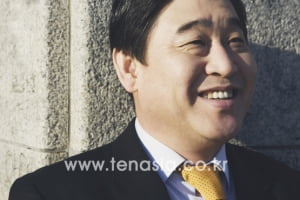 조성현 수화통역사 “정치적인 입장이 있어도 수화통역은 공평하게”