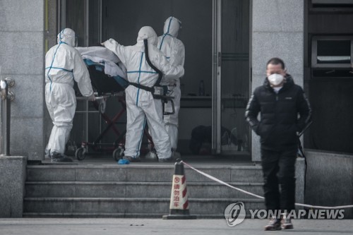 중국 '우한폐렴' 환자 하루만에 17명 늘어…춘제 대이동 비상(종합)