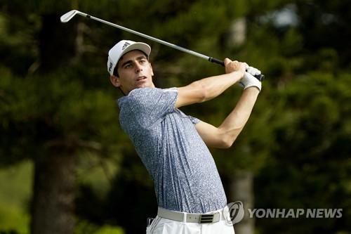 PGA 투어 '챔피언의 대회' 처음 나선 강성훈, 1R 1언더파 16위