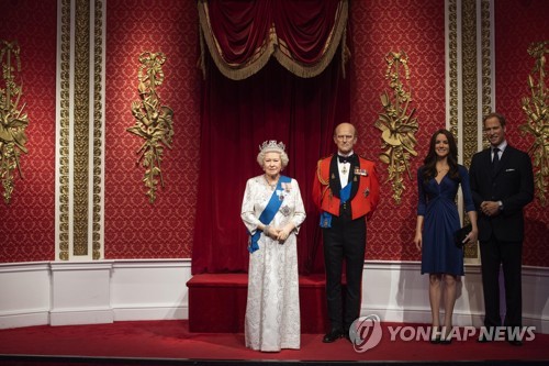 윌리엄 영국 왕세손, 해리 독립 선언에 "슬프다…이젠 분리"