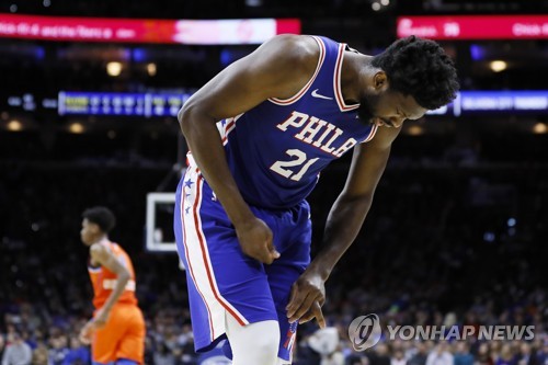 NBA 필라델피아 간판 스타 엠비드, 손가락 수술