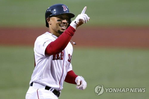 MLB 보스턴·다저스, 강타자 무키 베츠 '이적 협상 중'