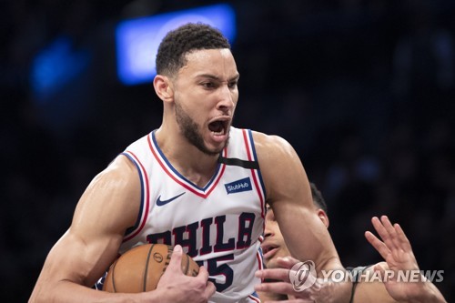 NBA 아데토쿤보, 트리플더블에 통산 1만점 돌파