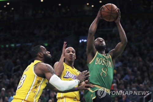 NBA 보스턴 '숙적' 레이커스에 32점차 대승(종합)