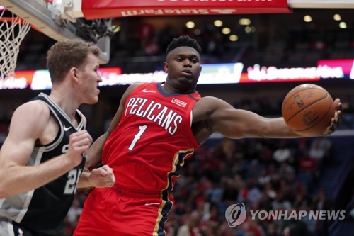 뉴올리언스 윌리엄슨 '괴물 신인' 맞네…강렬한 NBA 데뷔전(종합)