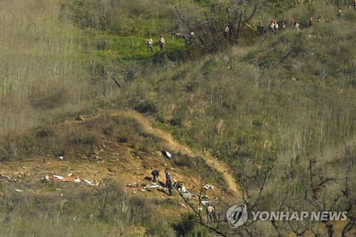 "코비 태우고 추락한 헬기, 안갯속에 너무 낮게 비행"