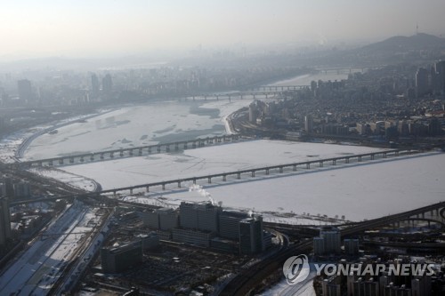 올겨울 한강 첫 결빙 소식 '감감'…이달 말까지도 큰추위 없어