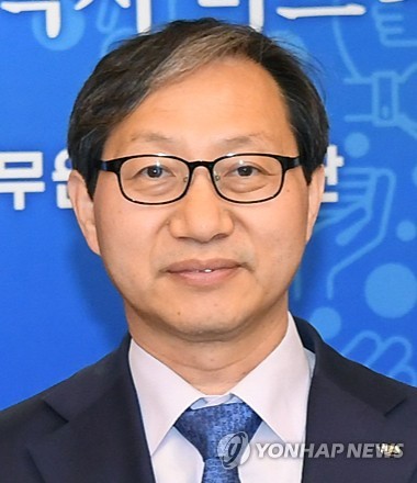 김성주 국민연금공단 이사장 사표 수리