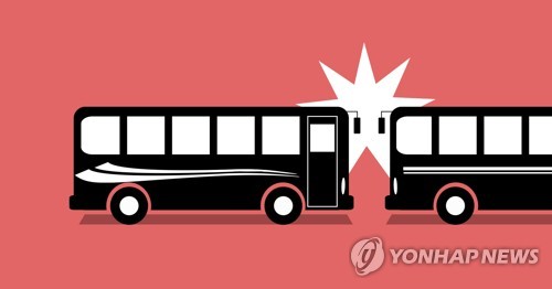 제주 서귀포서 버스끼리 충돌…10여명 중경상