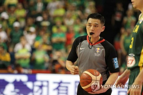 NBA 도전하는 KBL 황인태 심판 "꿈의 무대, 즐기고 올게요"