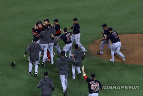 MLB 보스턴마저…2018년 WS 우승 시즌 때 '사인 훔치기'