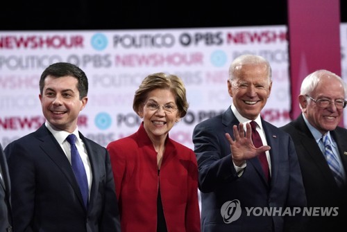 겨우 한달 앞인데…"민주당 초반 경선지 지지율 혼전"