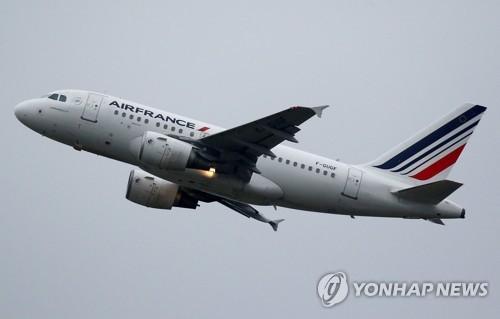 '신종 코로나' 우려에 세계 주요항공사 중국 운항 중단