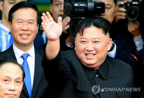 북한-베트남 정상, "친선관계 심화발전 확신" 한 목소리