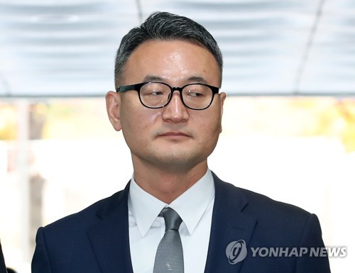 '고등군사법원장 뇌물' 사건 수사 종료…군납업자 등 6명 기소