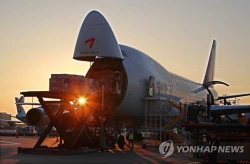 연이은 악재에 찌푸린 한국 수출…올해 플러스 전환 '총력'