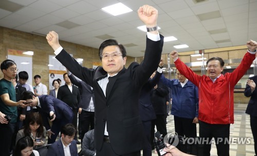 한국당, 패스트트랙 기소에 해법 고심…"최선은 무죄여론전"