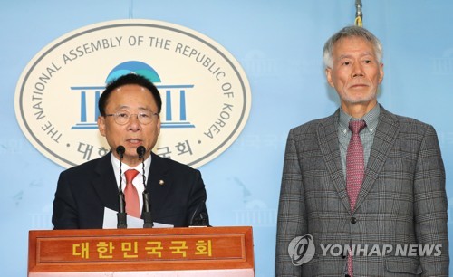 한국당 방미단 "핵잠수함 동해배치 등 '공포의 균형' 입장 전달"