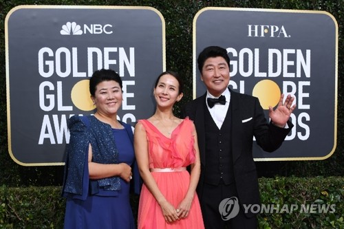기생충, 한국 영화 최초로 골든글로브 외국어영화상 수상(종합)
