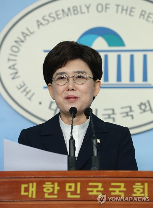 한국당 최연혜 총선 불출마…"경제·외교 폭망에 책임"(종합)