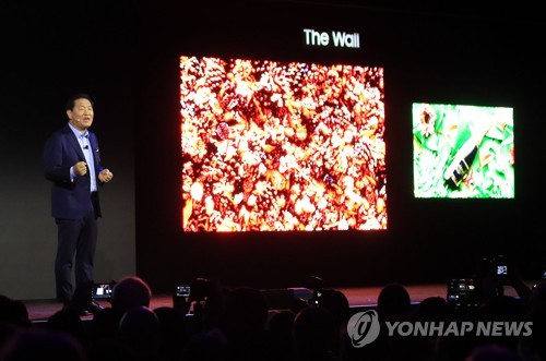 '집 문턱' 넘겠다는 마이크로 LED TV, "기본 재료만 600만원"