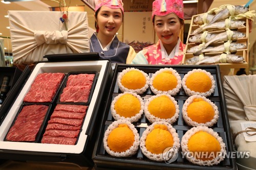 이른 설에 백화점 설 선물세트 판매 부진…막판에 몰릴 듯