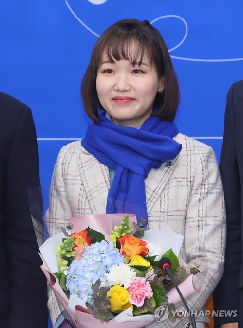 민주 총선 영입 6호, 스타트업 이끄는 변호사…40대 여성 홍정민(종합)