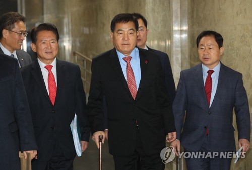 한국당 "추미애 탄핵소추안 제출할 것"…9일 본회의 연기 요구