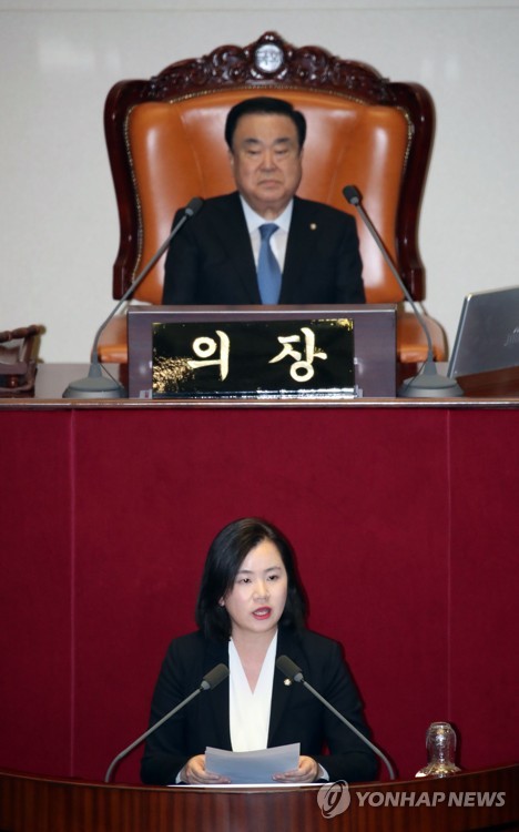 신보라, 한국당 본회의 불참 속 청년기본법 '나홀로 찬성토론'