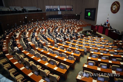 민주, "정족수를 채워라" 총동원령…3석 넘겨 턱걸이 개의 성공