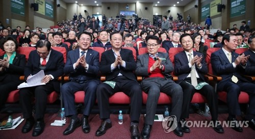 대안신당 공식 창당…최경환 신임대표 "제3세력 통합 나설 것"