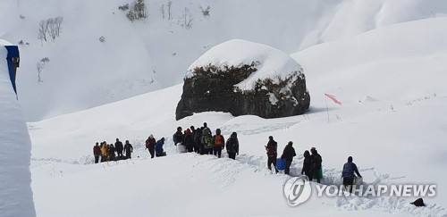 네팔 당국 "안나푸르나 한국인 실종자 수색 20일 걸릴 수도"