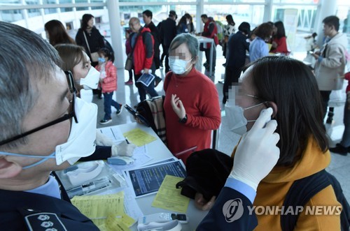 국내 첫 '우한 폐렴' 확진에 항공업계도 승객 검역 '비상'