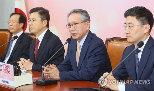 한국당 공관위 마침내 출항…"黃, 공천업무서 손떼라"