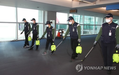 신종코로나에 미룬 해외탐방 예약취소 수수료 '학생부담' 논란