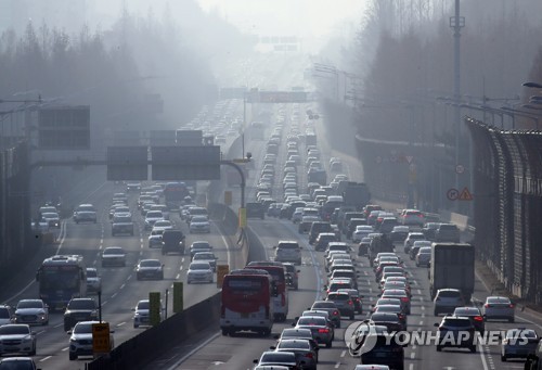 아침부터 귀성·귀경 정체…오후 3시께 혼잡 절정