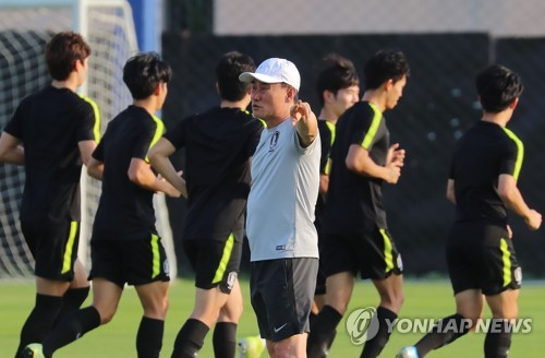 꿀맛 휴식 김학범호, 사우디전 대비 훈련 재개 "설 선물은 우승"