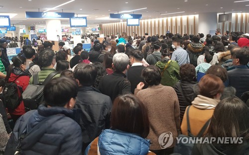 [2보] 청와대 "14∼23일 우한 입국자 3천여명 오늘부터 전수조사"