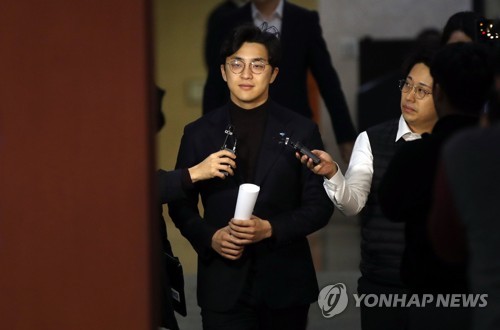 야, '원종건 미투논란'에 "감성팔이 영입…민주, 사과해야" 맹공