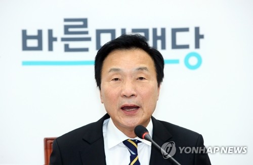 손학규, '안철수 비대위' 거절…"오너가 CEO 해고 통보하듯 해"