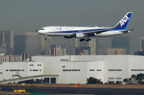 일본, 우한 철수 전세기 귀국자 항공료 87만원 정부 부담