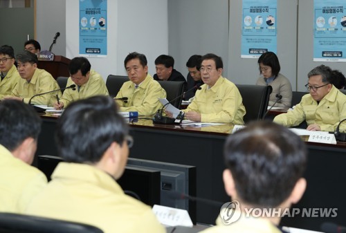 前 질병관리본부장 "중국인 다 위험한건 아냐…잠복기 감안해야"