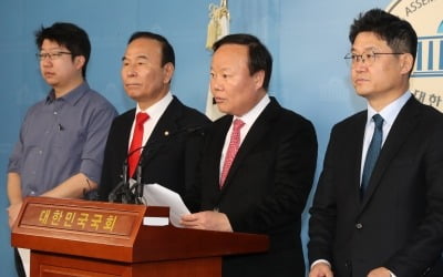 한국당, 4·15 총선 '문재인 뒤집기' 총력…부동산 정책도 '무조건' 반대로