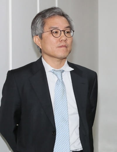 [속보] 검찰, 최강욱 비서관 업무방해 혐의로 불구속 기소