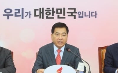 심재철 "文대통령 망상적 대북인식, 한심하기 짝이 없다"