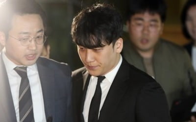 '버닝썬 연루' 가수 승리 영장 재청구…13일 구속심사