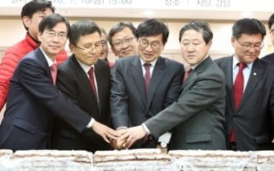 한국당 총선전략 '빅텐트 짜기' 올인…"기승전·보수통합"