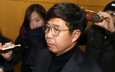 검찰 "백원우, 박형철에 '유재수 봐주는 건 어떻겠느냐' 제안"