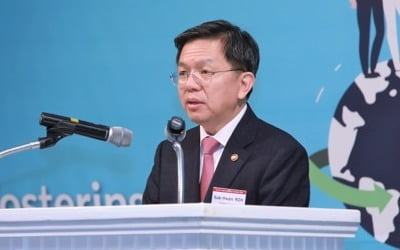 관세청, 외교사절들에 AI 스마트 관세행정 등 소개